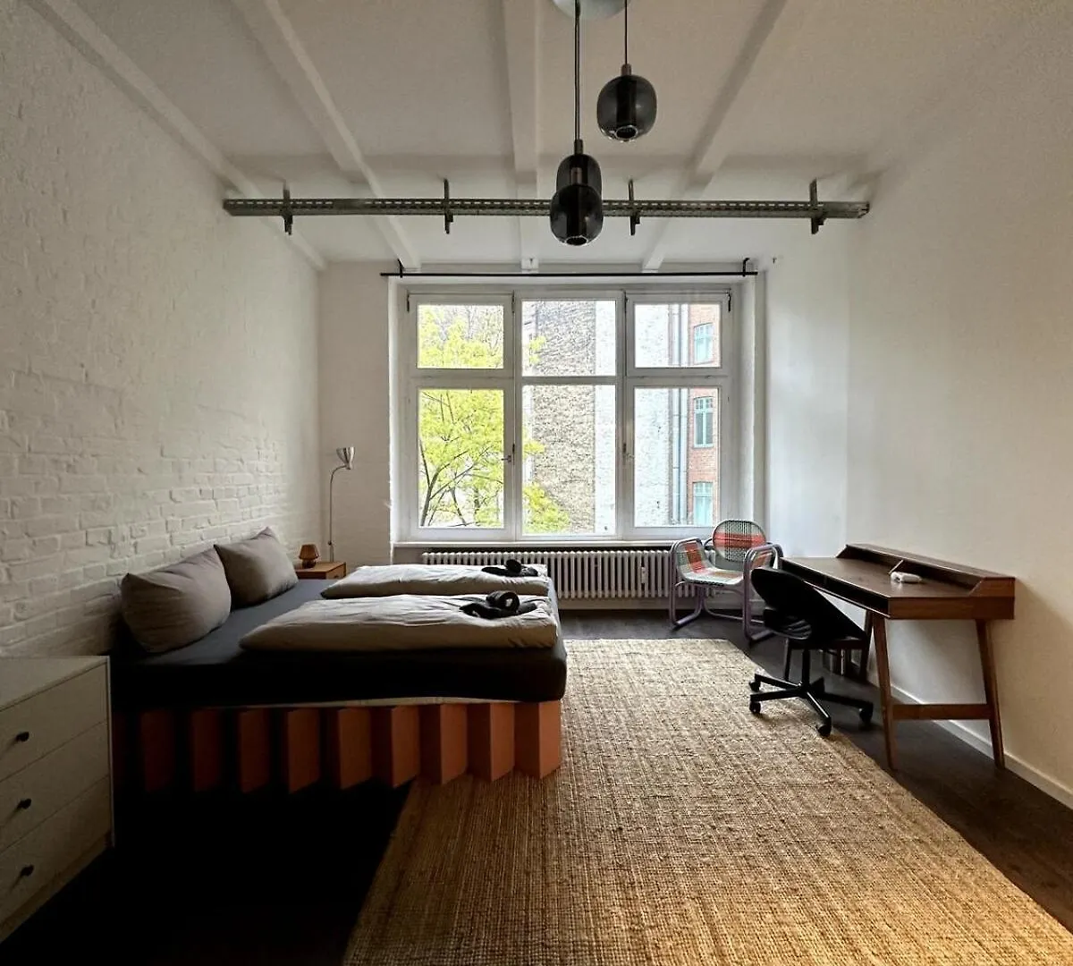 Apartment Cozy Rosy Room In Vibrant Area 4 Berlin